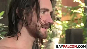 Gozando dentro da coroas a putaria com as gostosas safadas